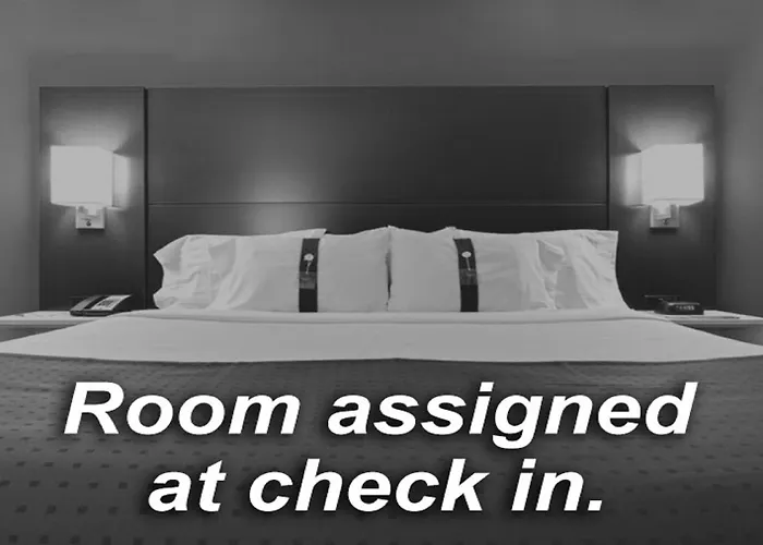 Hotel Express & By Ihg 3*
