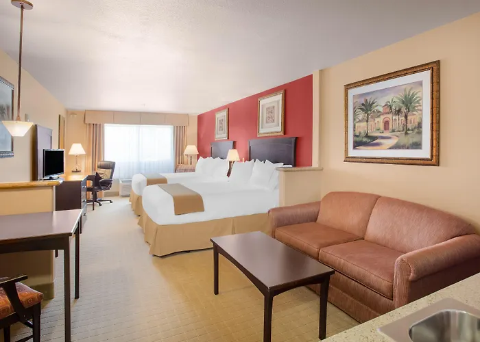 Express & By Ihg Hotel
